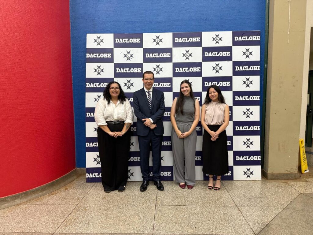 Vladmir Oliveira da Silveira